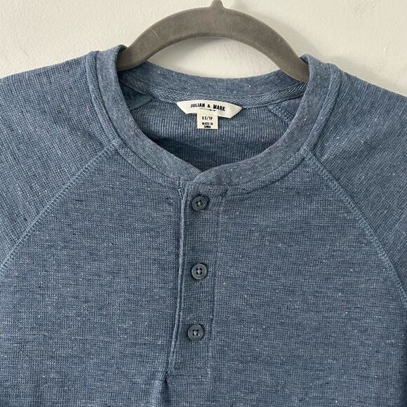 Julian & Mark Men's Long Sleeve Henley Knit Crew Neck Blue Shirt Size XS - Picture 2 of 6
